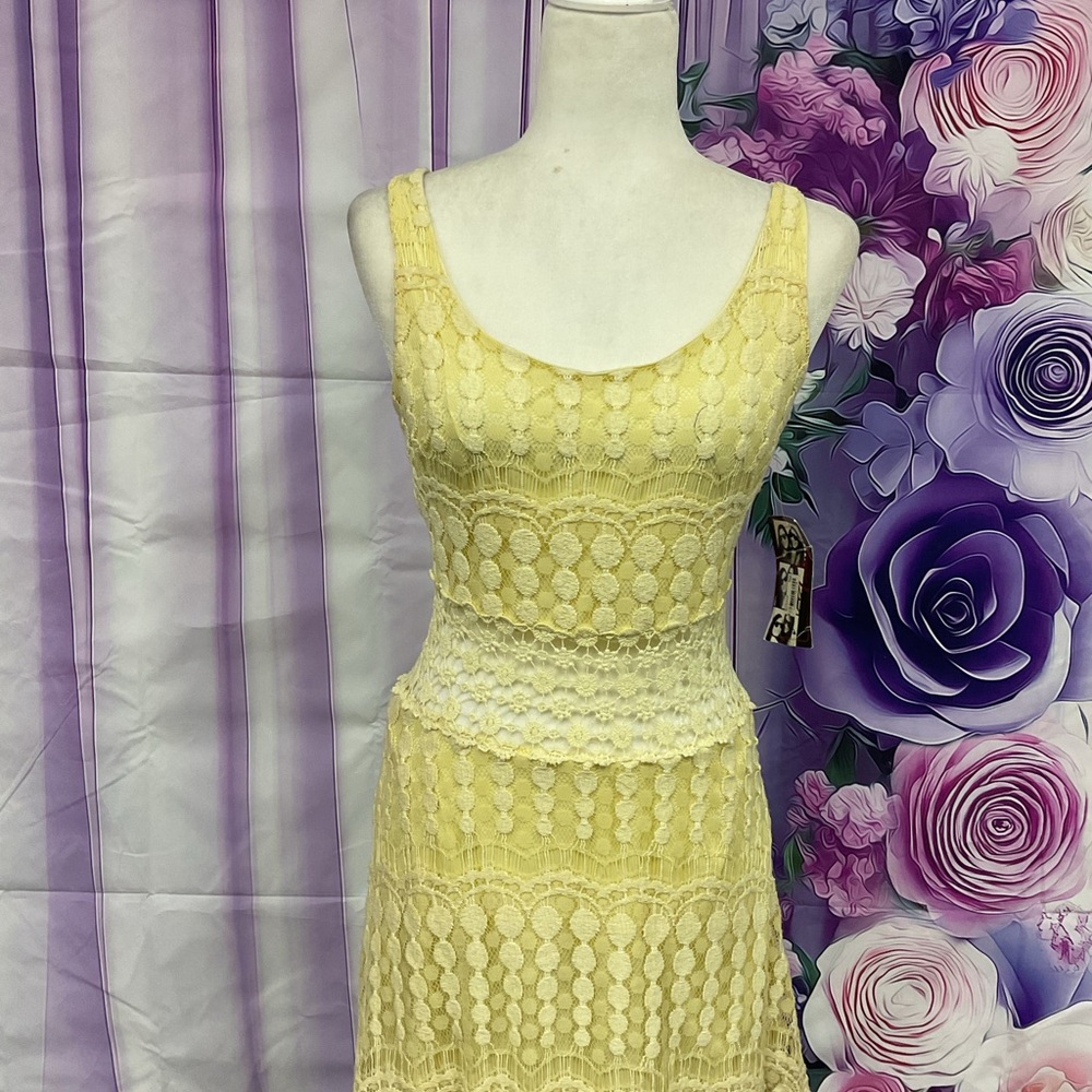 Trixxi Yellow Lace Midi Dress